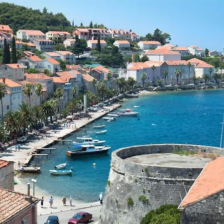 Appartement In With Sea View, Terrace, Wifi, Washing Machine Korčula