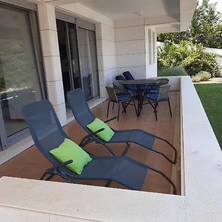 Lägenhet In With Sea View, Terrace, Wifi, Washing Machine *