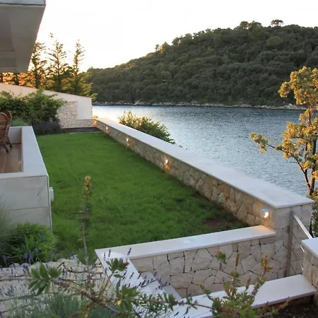 Lägenhet In With Sea View, Terrace, Wifi, Washing Machine Korčula